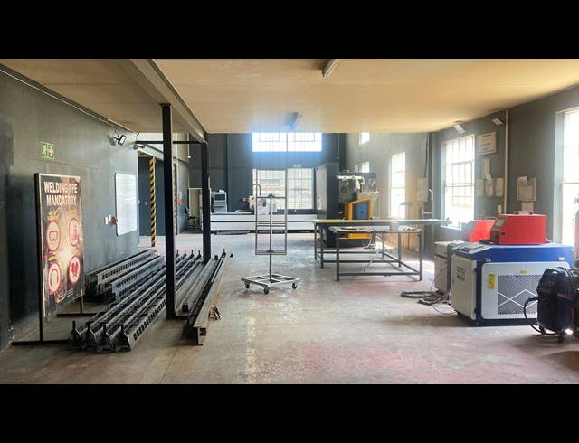 1,500M² WAREHOUSE FOR SALE IN KYA SANDS